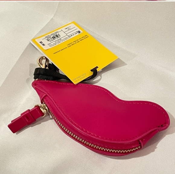 DVF for Target Hot Pink Lips Case - Picture 3 of 4